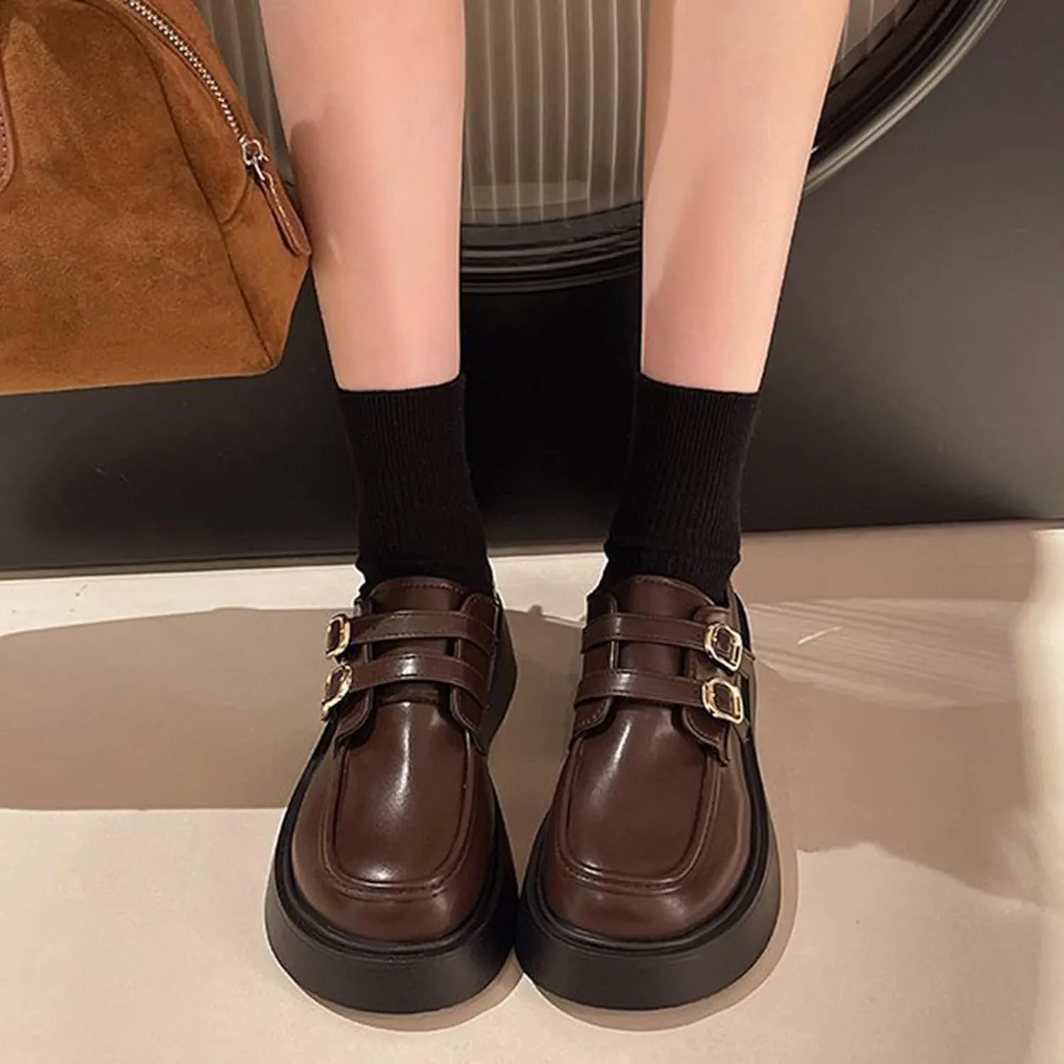 Women's Vintage Leather Loafers Spring Fashion Metal Buckle Flat Shoes for Skirts - Stylish Ladies Leather Flats